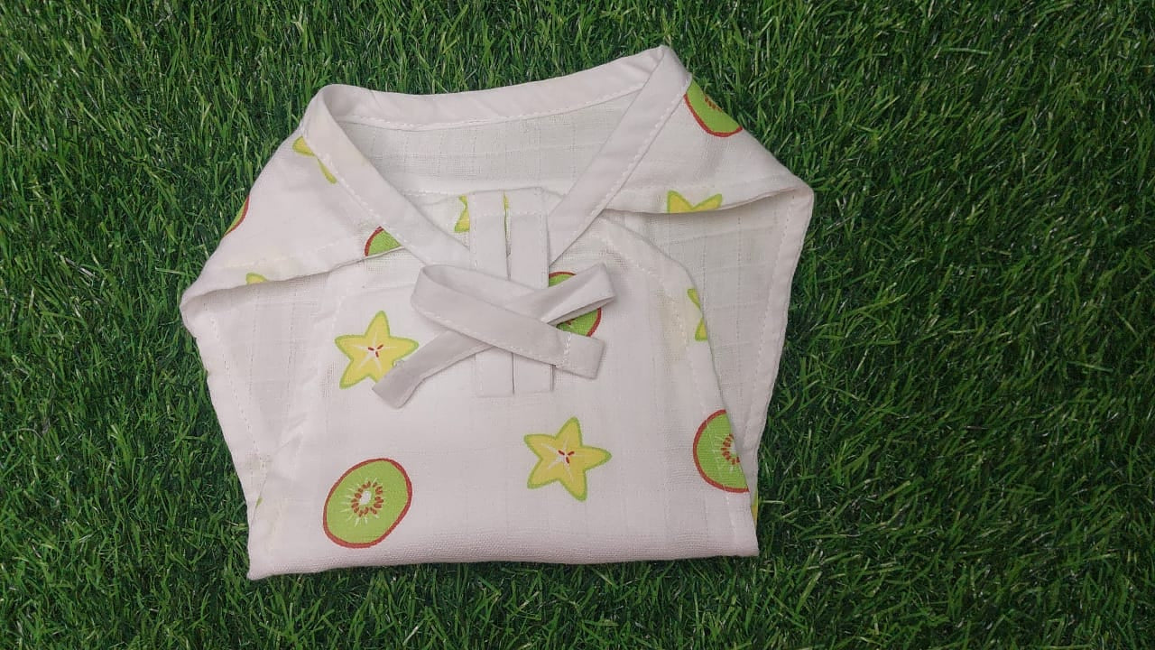 Organic Muslin Nappy – Soft, Safe & Gentle for Delicate Skin (pack of 2) with free insert