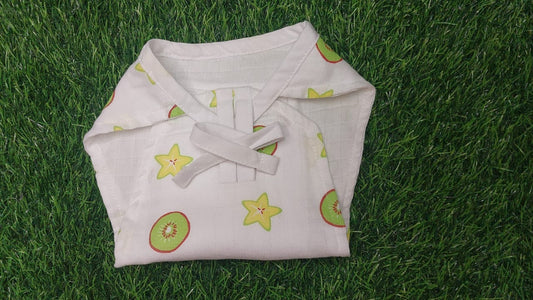 Organic Muslin Nappy – Soft, Safe & Gentle for Delicate Skin (pack of 2) with free insert
